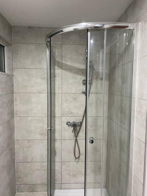 A Spacious Double Bed Studio Stoke-on-Trent Екстер'єр фото